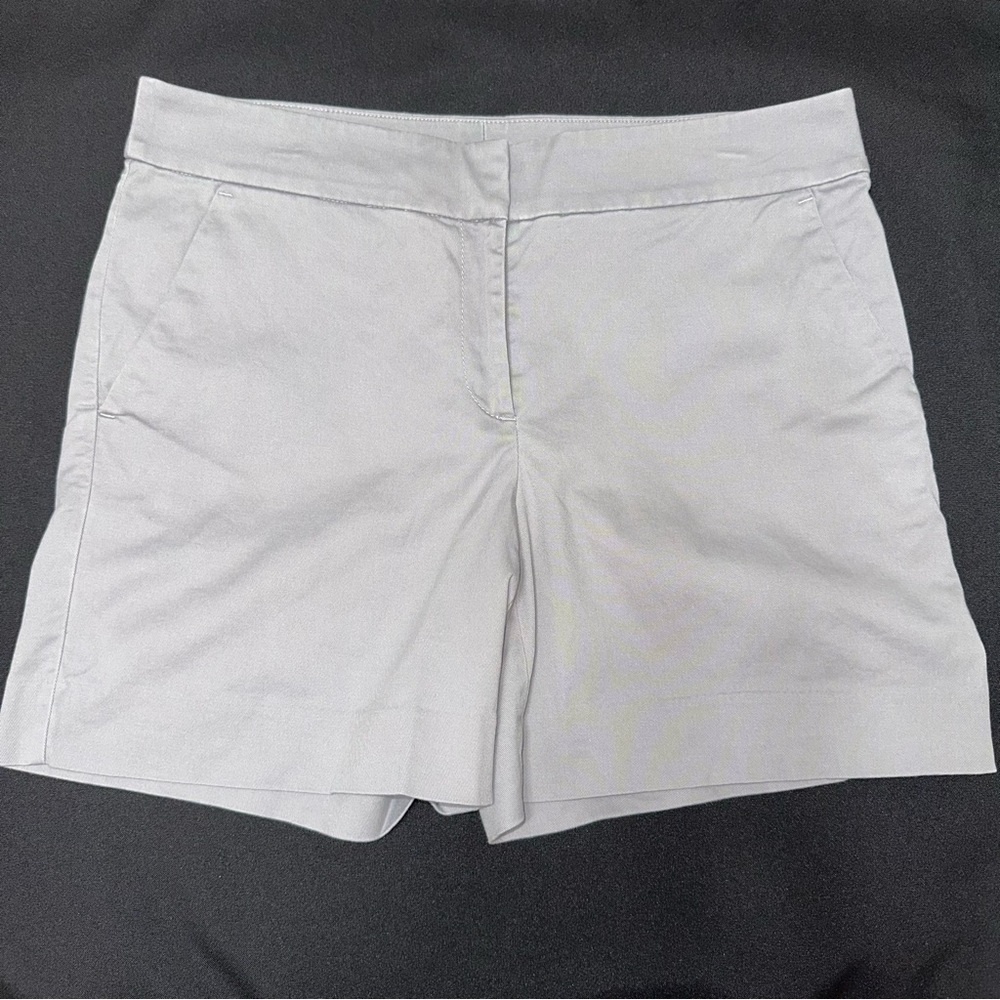 LOFT‎ Riviera Shorts Women's Gray Shorts size 6